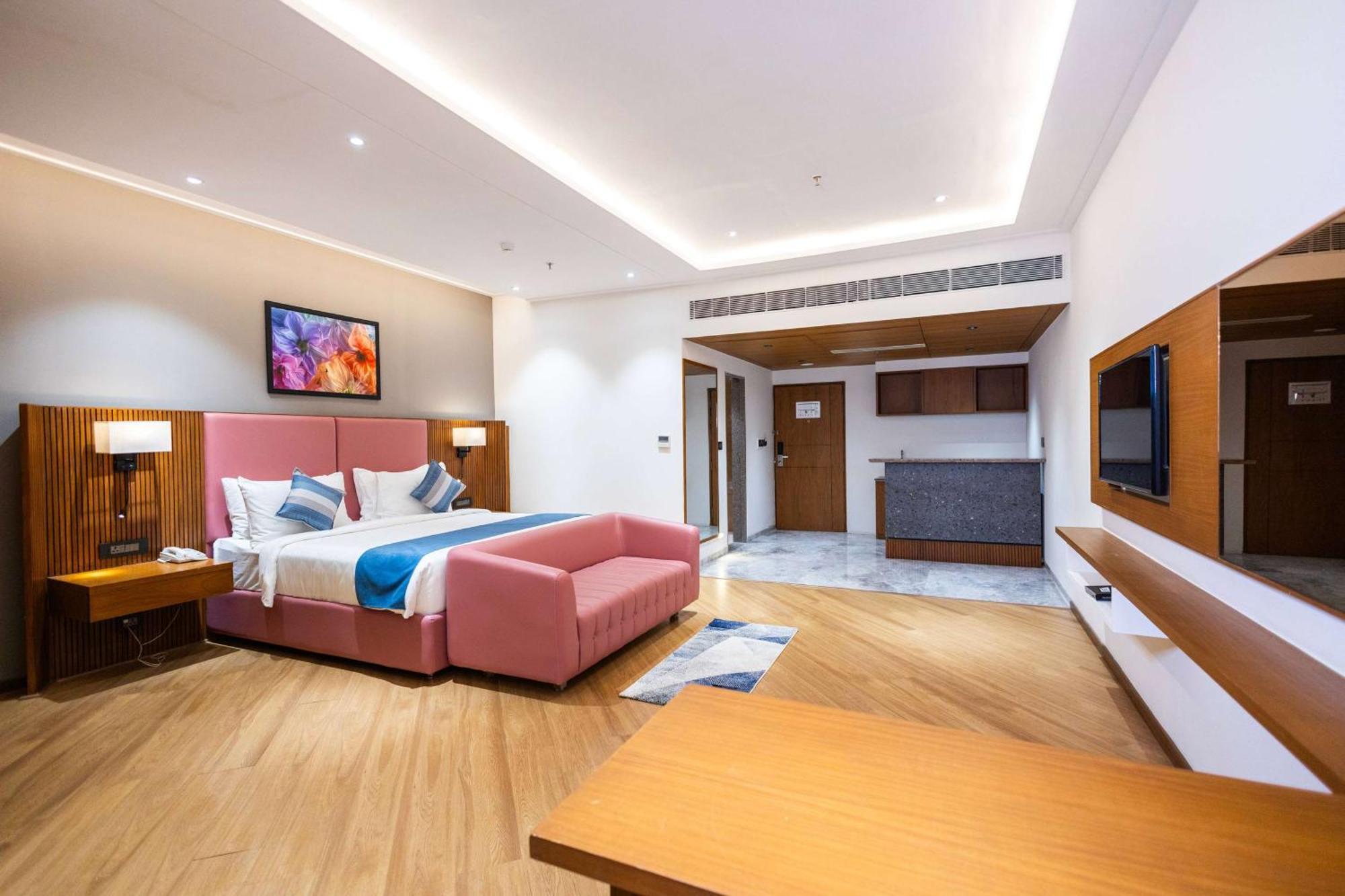 Ramada Encore By Wyndham Viramgam Exterior photo
