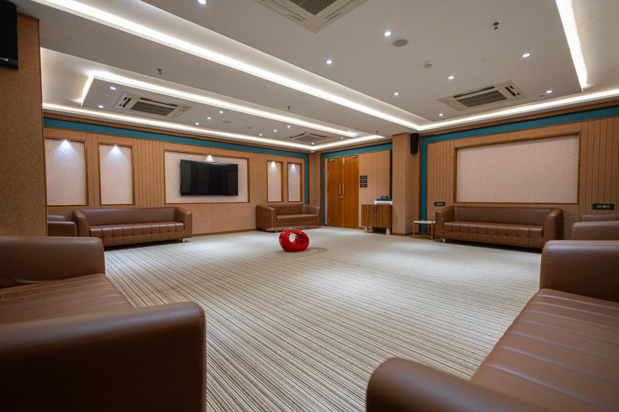 Ramada Encore By Wyndham Viramgam Exterior photo