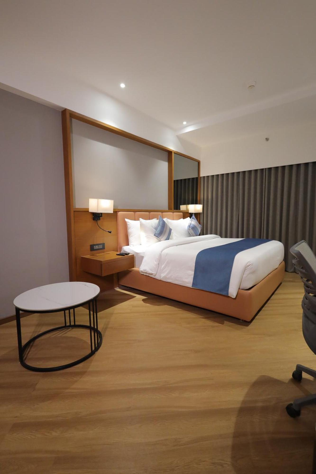 Ramada Encore By Wyndham Viramgam Exterior photo