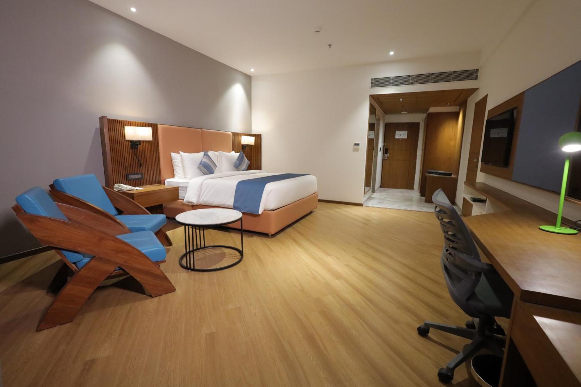 Ramada Encore By Wyndham Viramgam Exterior photo
