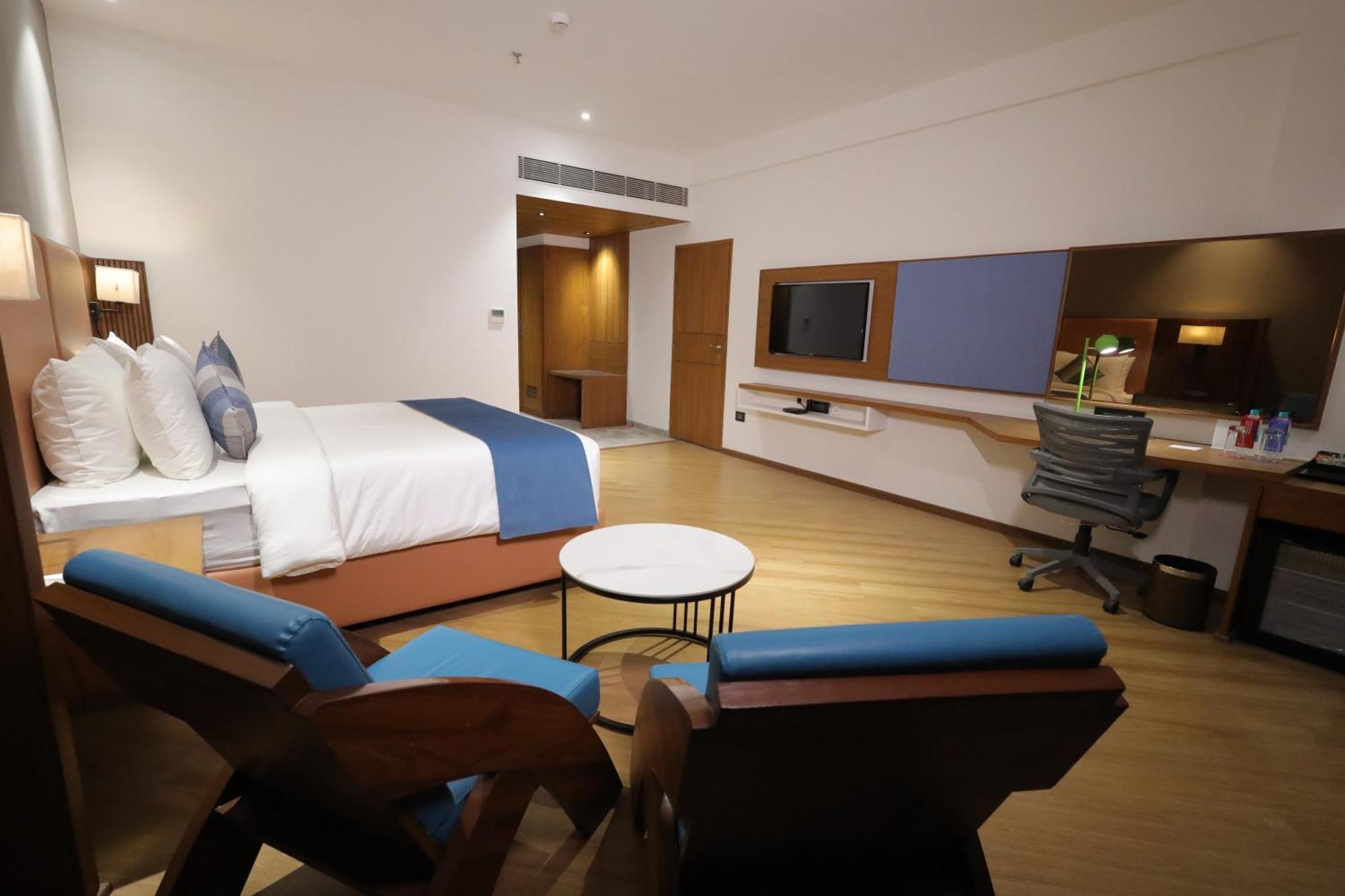 Ramada Encore By Wyndham Viramgam Exterior photo